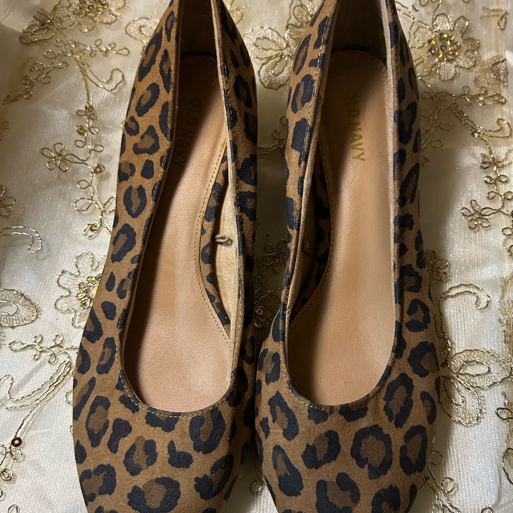 Old Navy Brown Leopard Print Flats